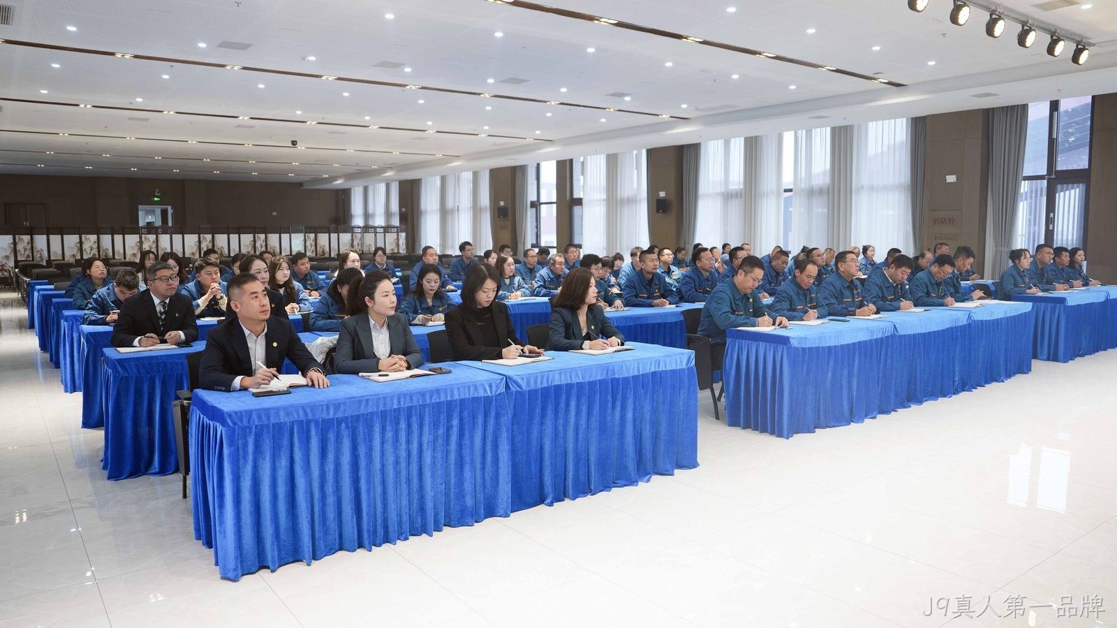 4.jpg 4.jpg